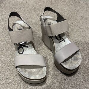 OTBT Cream Wedge Sandals